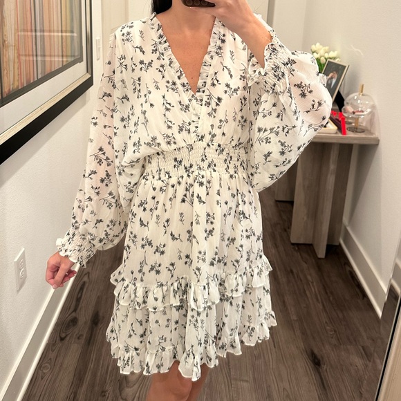 Flowy and floral white long sleeve dress from Pookie and Sebastian - Picture 2 of 3